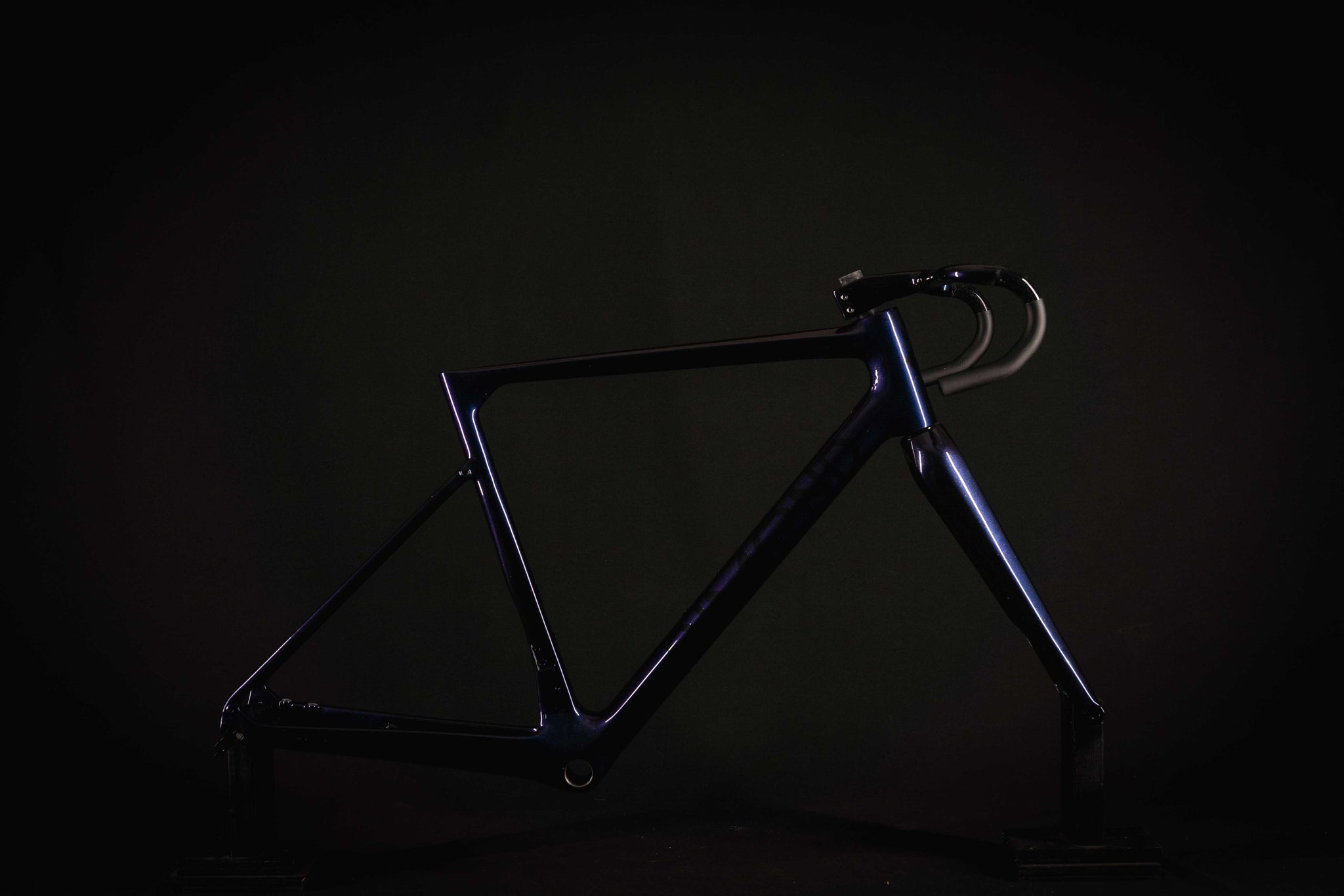 Demo Color Change Chameleon Carbide 56cm
