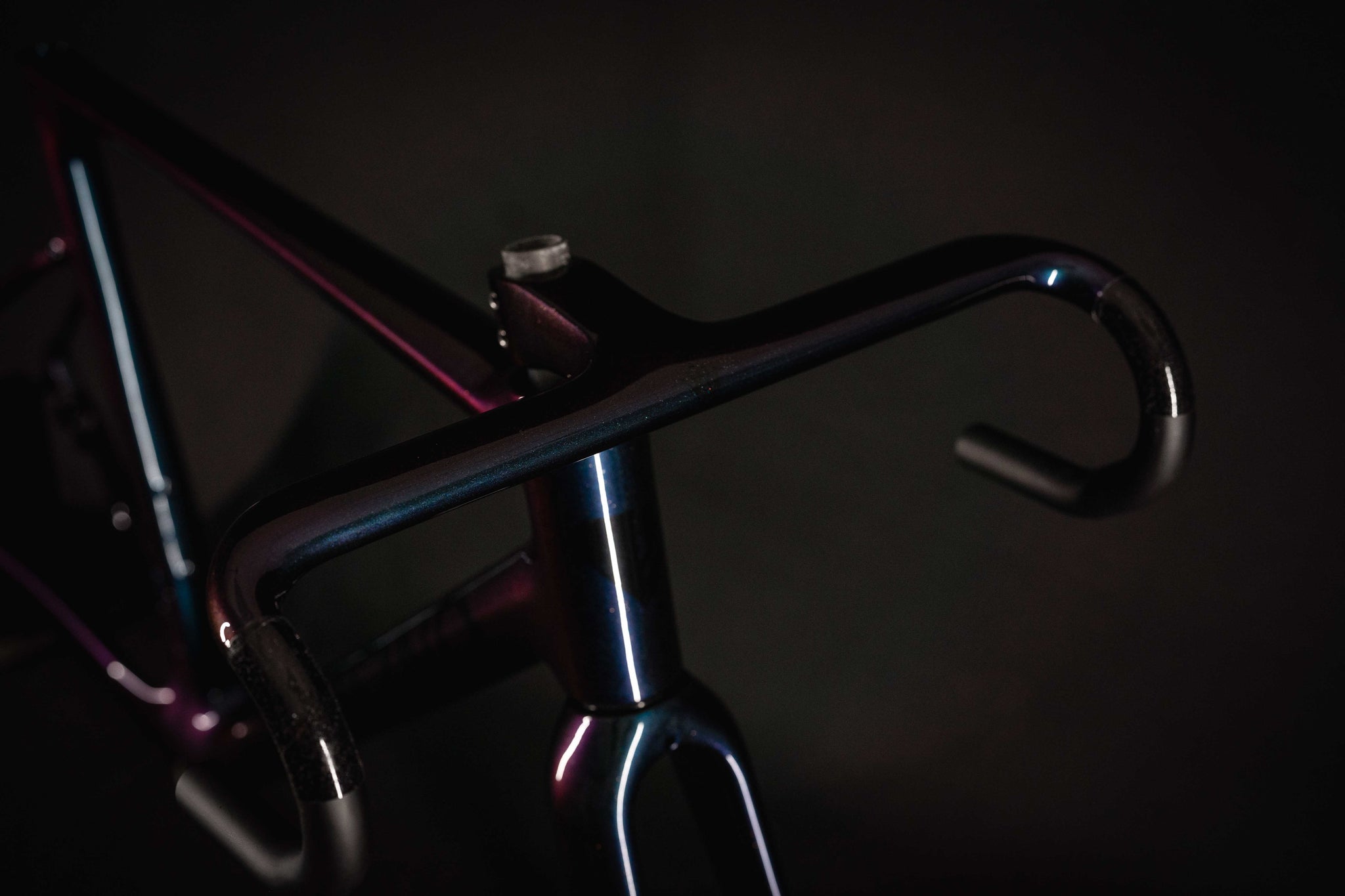 Demo Color Change Chameleon Carbide 56cm